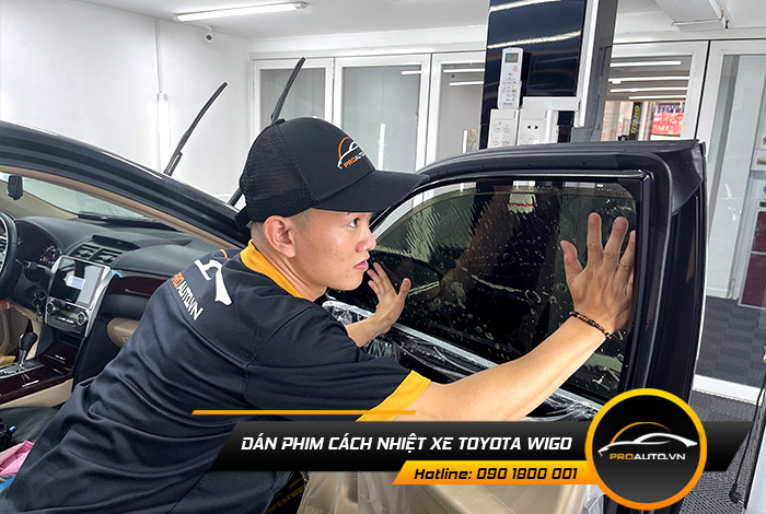 Dán phim cách nhiệt chống nóng cho Toyota Wigo