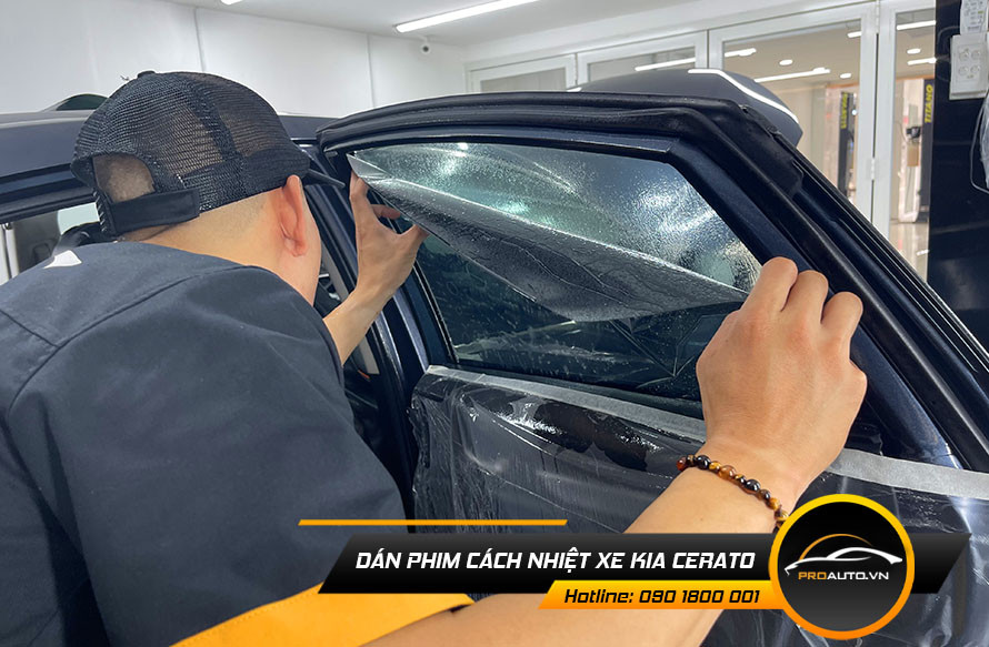 Dán phim cách nhiệt giảm nóng cho xe Kia Cerato