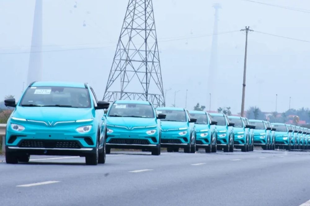 Dàn xe điện VinFast mới của dịch vụ taxi Xanh SM, sẵn sàng phục vụ hành khách tại Vĩnh Cửu