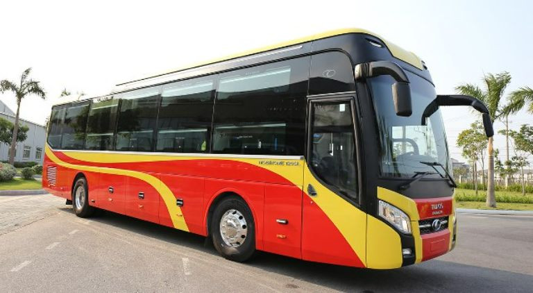 Dàn xe khách Hoàng Long phục vụ nhiều tuyến đường