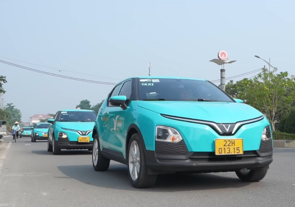 Dàn xe taxi điện Xanh SM không khí thải, vận hành êm ái tại Tuyên Quang
