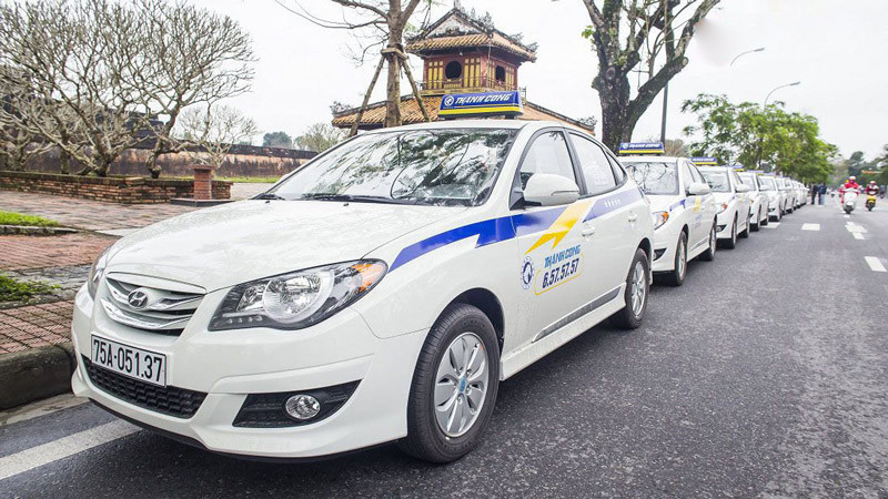 Dàn xe taxi Thành Công đời mới hoạt động tại Vĩnh Phúc