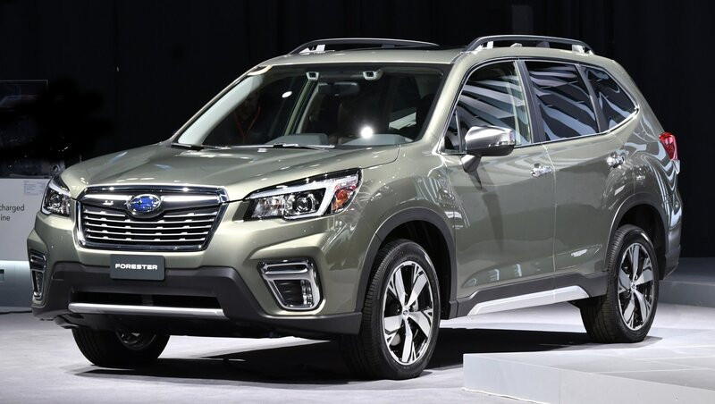Đánh giá chi tiết Subaru Forester và giá bán