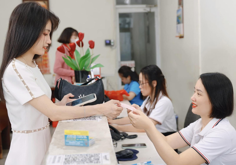 Đặt vé xe Huy Hoàng Limousine đi Sài Gòn - Vũng Tàu đơn giản, nhanh chóng