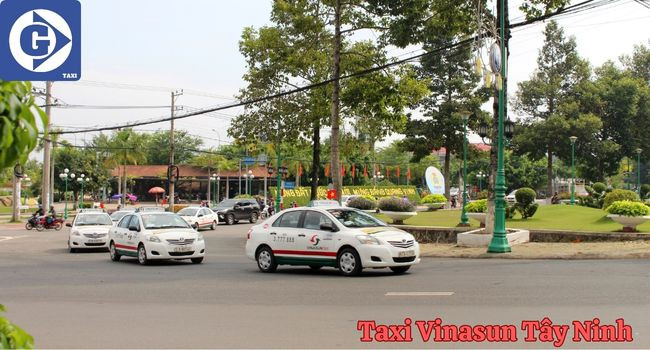 Đặt xe taxi trực tuyến nhanh chóng với ứng dụng di động