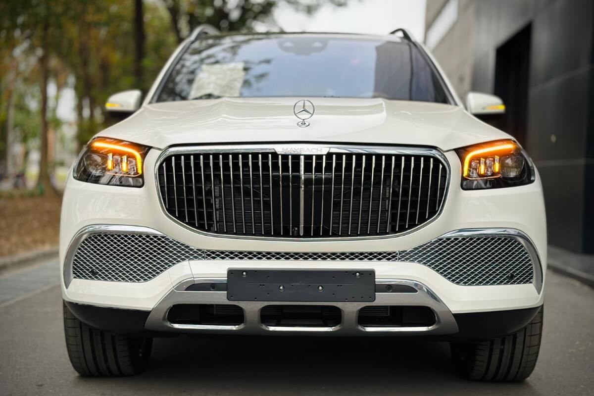 Đầu xe Maybach GLS 600 thiết kế mạnh mẽ đầy ấn tượng