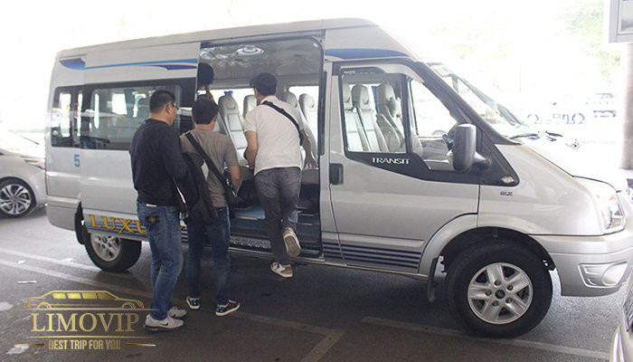 Dịch vụ taxi Nha Trang 24h với xe 16 chỗ chất lượng cao sẵn sàng phục vụ