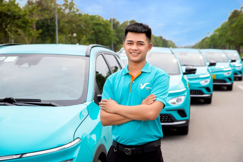 Dịch vụ taxi Xanh SM tại khu vực Sông Công với xe điện VinFast