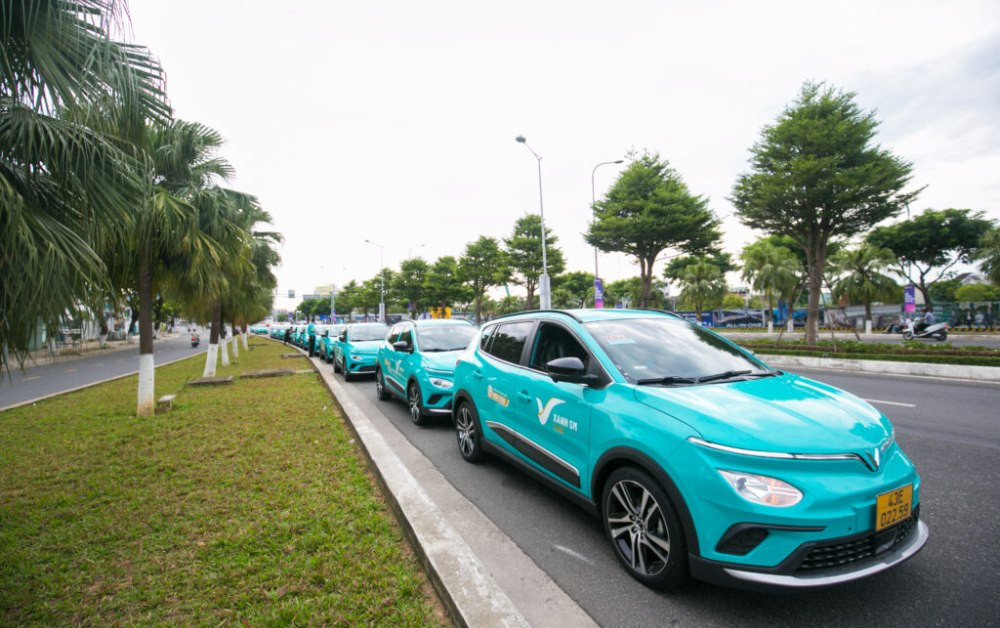 Dịch vụ tổng đài taxi Xanh SM Núi Thành Quảng Nam với xe điện hiện đại, thân thiện môi trường
