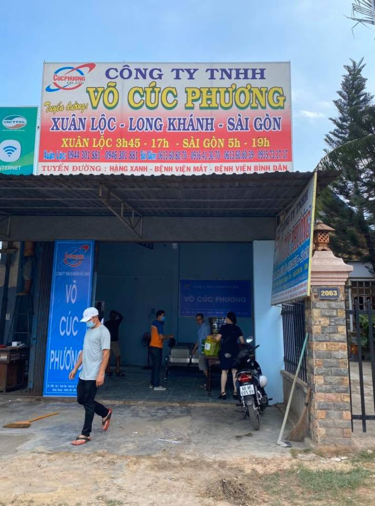 Dịch vụ vận chuyển hàng hóa của xe khách Cúc Phương an toàn