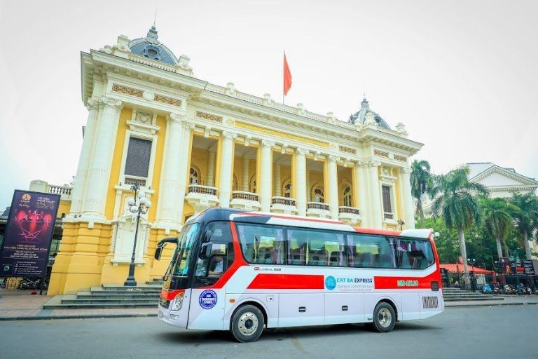 Đội ngũ nhân viên Cát Bà Express tận tâm, kinh nghiệm phục vụ hành khách