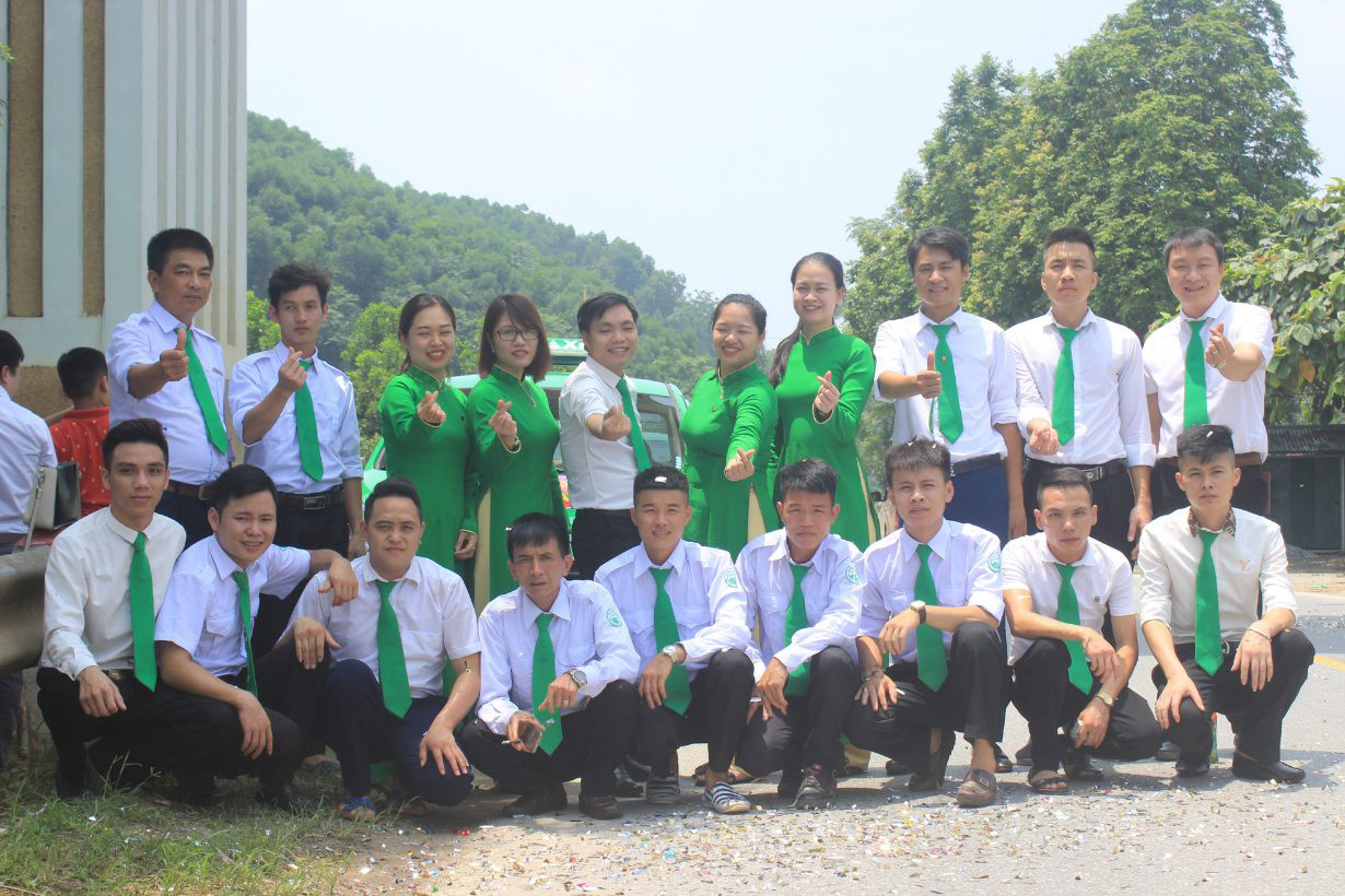 Đội ngũ tài xế và xe Taxi Mai Linh Hà Giang hiện đại sẵn sàng phục vụ