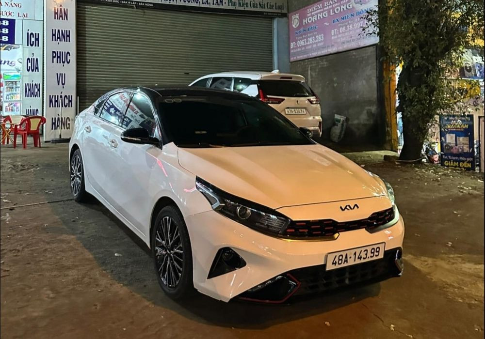 Đội ngũ Taxi Kiến Đức luôn tận tâm, nhiệt tình phục vụ 24/7