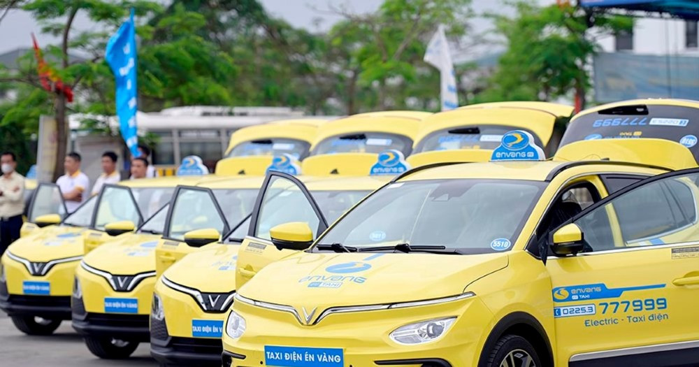 Đội ngũ xe điện Vinfast của Taxi Én Vàng Kiến Thụy Hải Phòng