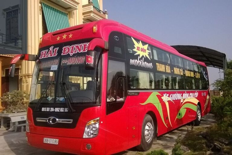 Đội ngũ xe khách Hải Định phục vụ tuyến Thanh Hóa Cẩm Phả