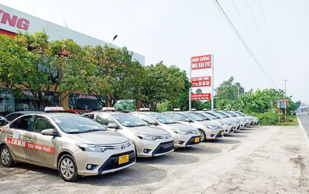 Đội xe 4 chỗ hiện đại của Taxi Vĩnh Phúc trên các tuyến đường Yên Lạc