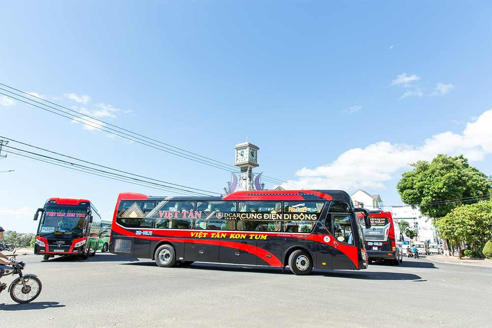 Đội xe của Nhà xe Việt Tân tăng cường phục vụ mùa cao điểm Tết