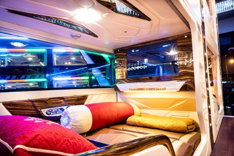 Đội xe đa dạng của Nhà xe Đức Lan từ giường nằm đến Cabin VIP