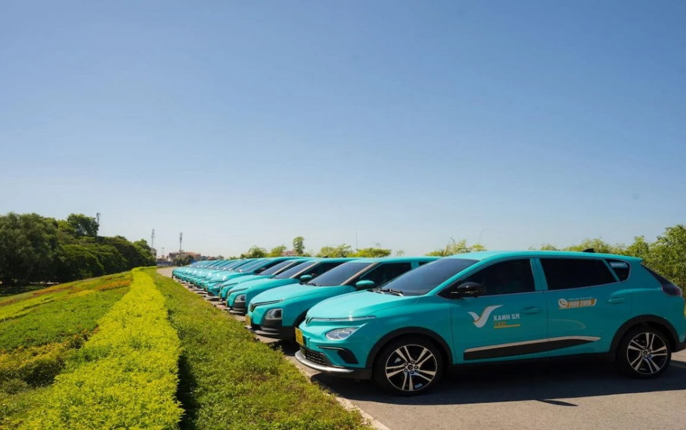 Đội xe điện taxi Xanh SM hiện đại và thân thiện môi trường tại Văn Lâm Hưng Yên