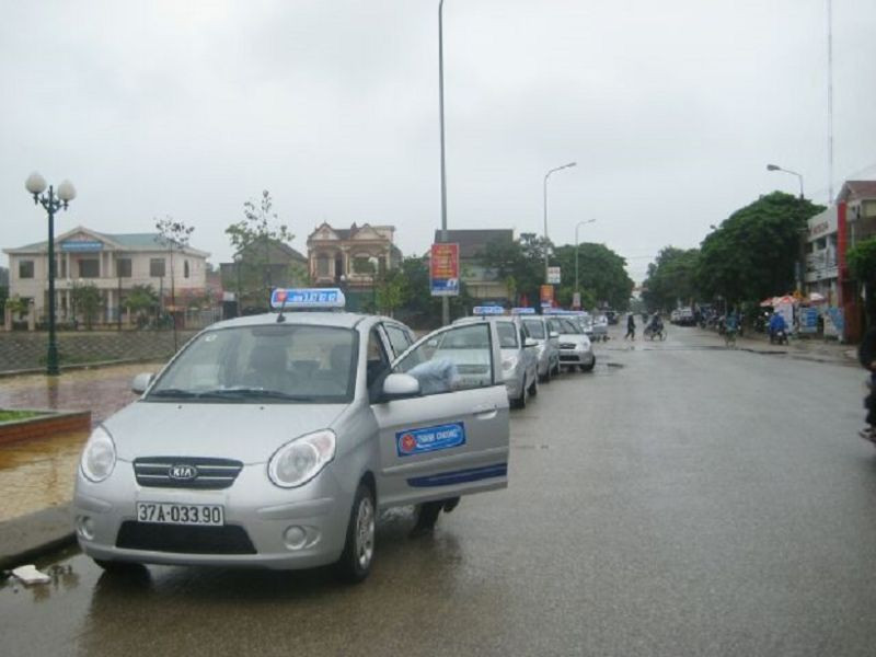 Đội xe hiện đại của Taxi Thanh Chương sẵn sàng phục vụ tại Nghệ An