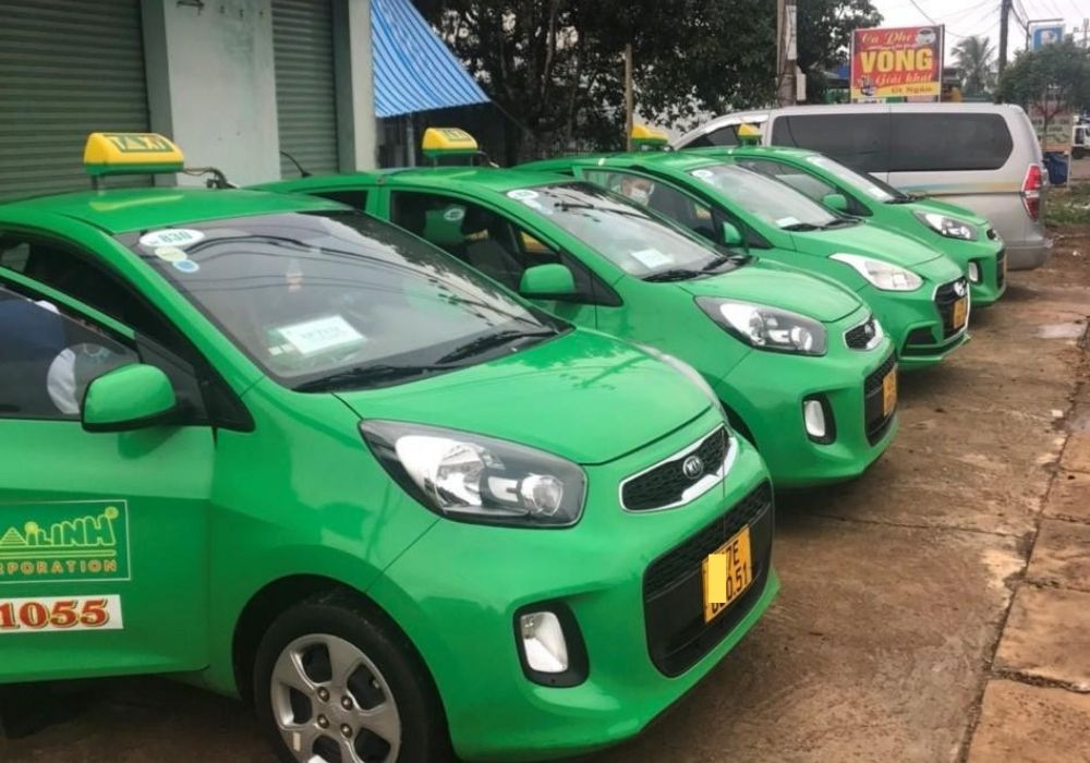 Đội xe hùng hậu mang đến cho bạn những chuyến đi an toàn, thuận lợi
