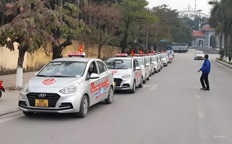 Đội xe Taxi 123 hiện đại phục vụ hành khách tại Yên Phong