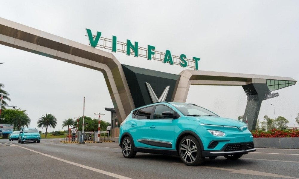 Đội xe taxi điện VinFast của Xanh SM đang phục vụ tại Bình Phước, đảm bảo hành trình êm ái.