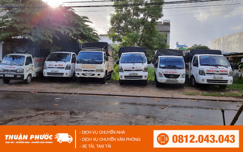 Đội xe taxi tải đa dạng đáp ứng nhu cầu vận chuyển giá rẻ
