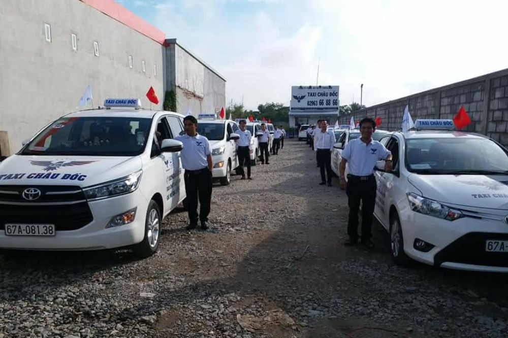 Đội xe Taxi Thiên Anh với nhiều dòng xe hiện đại phục vụ **taxi Châu Đốc An Giang**