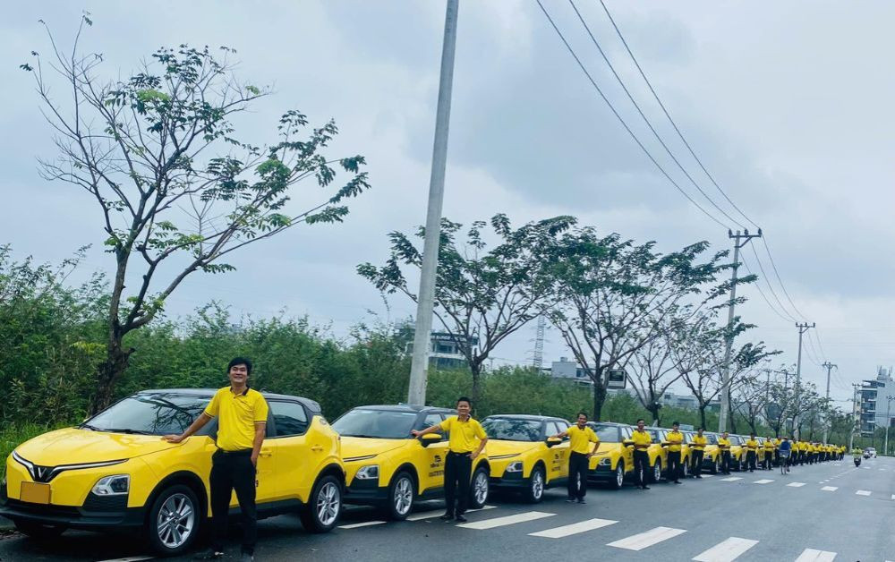 Đội xe taxi Tiên Sa hoạt động tại Bình Sơn Quảng Ngãi