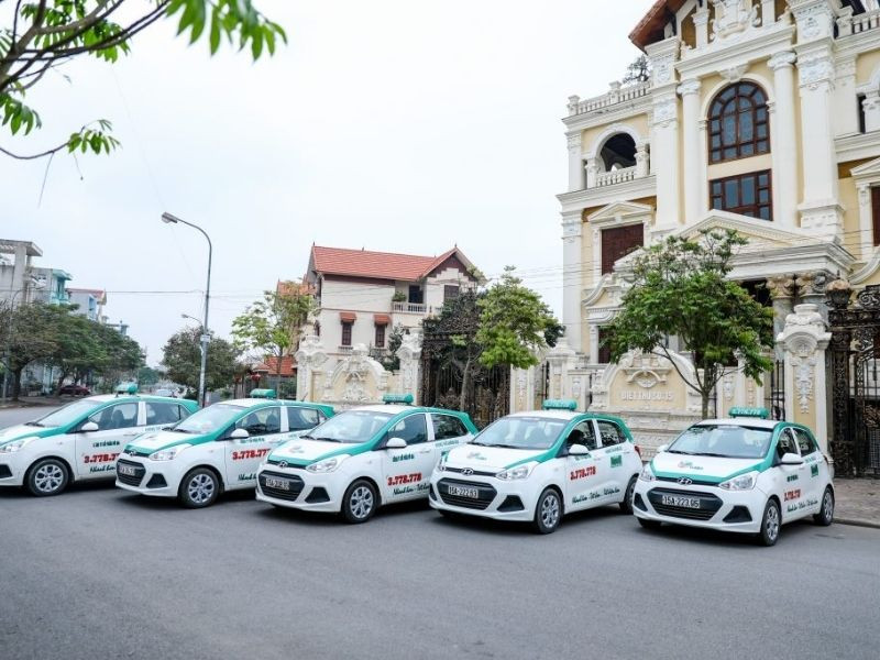 Đội xe taxi Vũ Gia hiện đại và an toàn, cung cấp dịch vụ chất lượng cao với số taxi Tam Kỳ tiện lợi