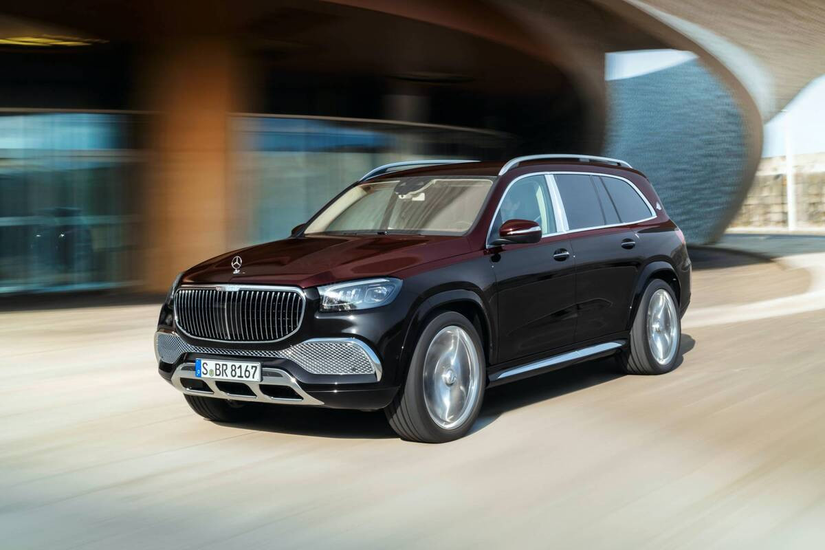 Động cơ mạnh mẽ giúp Maybach GLS 600 vận hành cực mượt