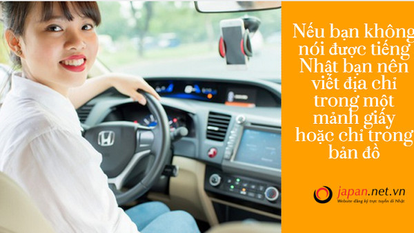 Đồng hồ tính cước hiển thị chi phí cho chuyến đi, hỗ trợ tìm số taxi gần đây