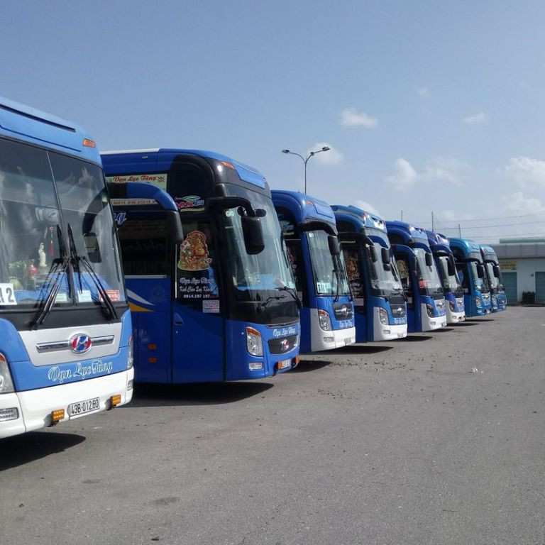 Dòng xe Limousine cao cấp của Vạn Lục Tùng trên tuyến Đà Nẵng Hải Dương