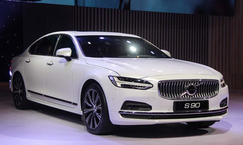 Dòng xe Volvo S90 với thiết kế ngoại thất tinh tế