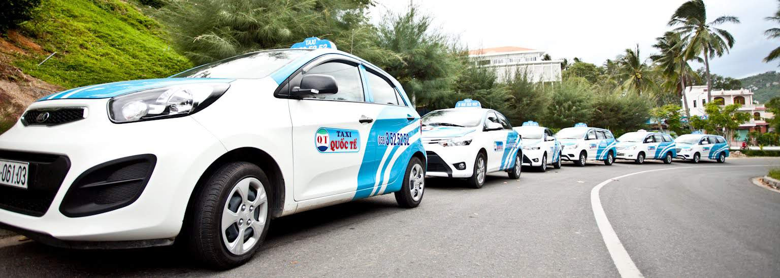 Du khách lựa chọn taxi Vinasun Nha Trang để di chuyển an toàn và thoải mái