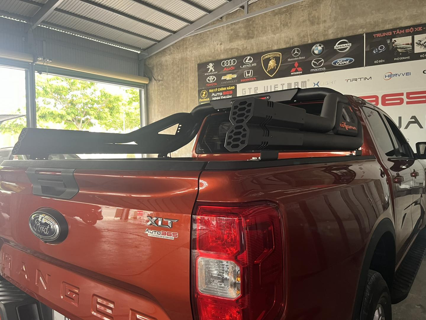 Ford Ranger lắp khung thể thao tại Auto365 Ninh Thuận
