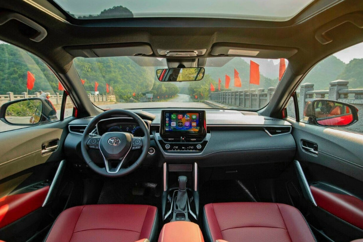 Ghế ngồi bọc da trên Toyota Corolla Cross
