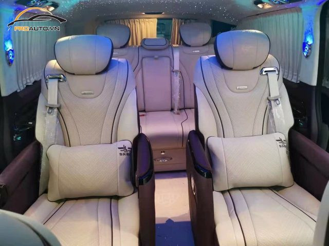 Ghế xe ô tô được độ lại dựa trên nền ghế zin