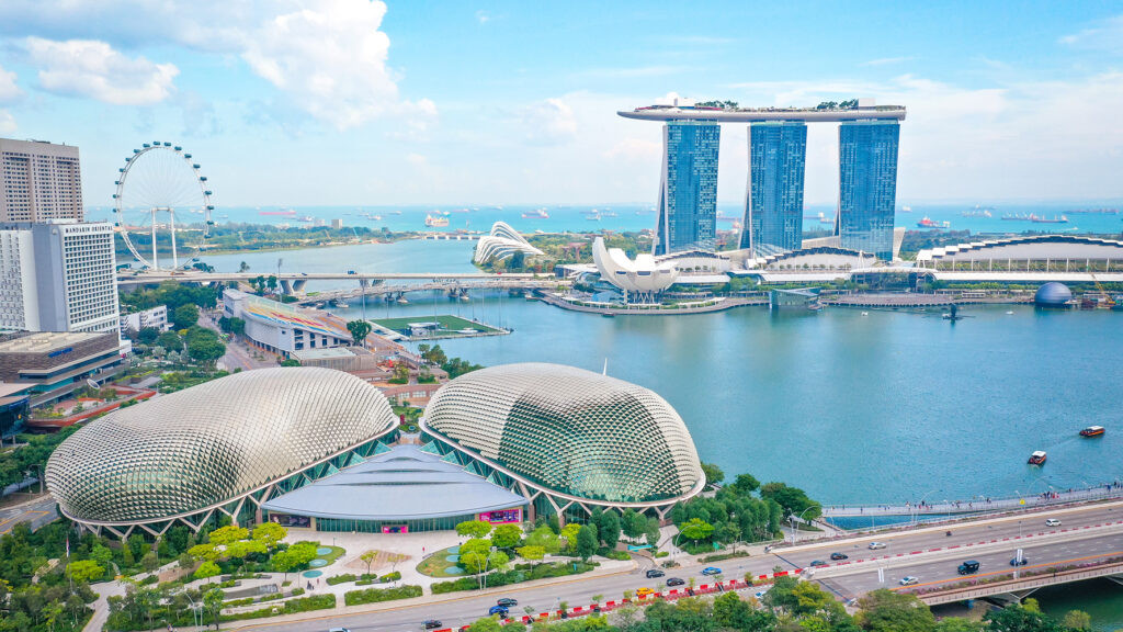 Gia đình du lịch khám phá Singapore an toàn
