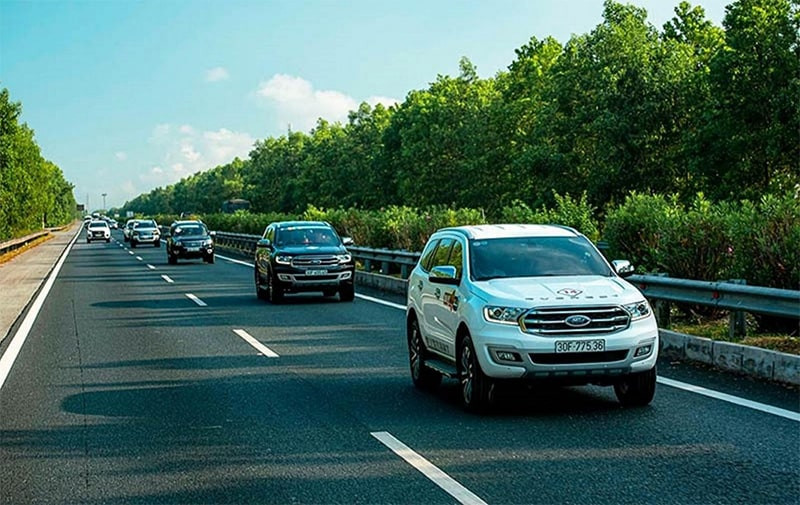 Giữ khoảng cách an toàn khi lái xe