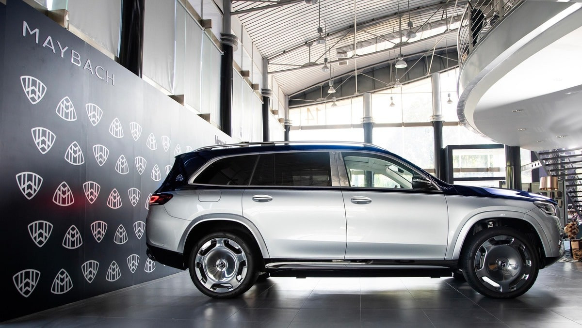 GLS 600 Maybach có mức giá thấp hơn so với nhiều đối thủ cạnh tranh