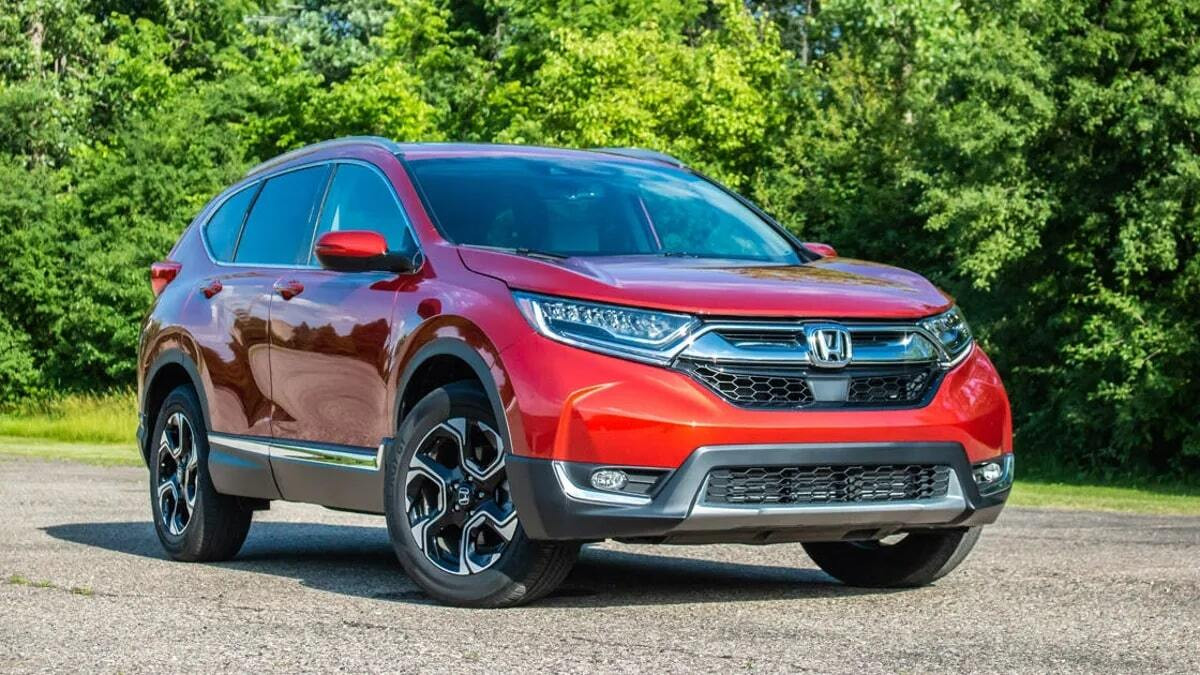 Góc nhìn ngoại thất phía trước của Honda CR-V 2019 màu trắng