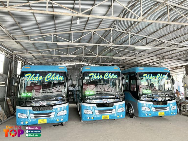 Hàng loạt xe khách Thảo Châu đang đậu trong bến