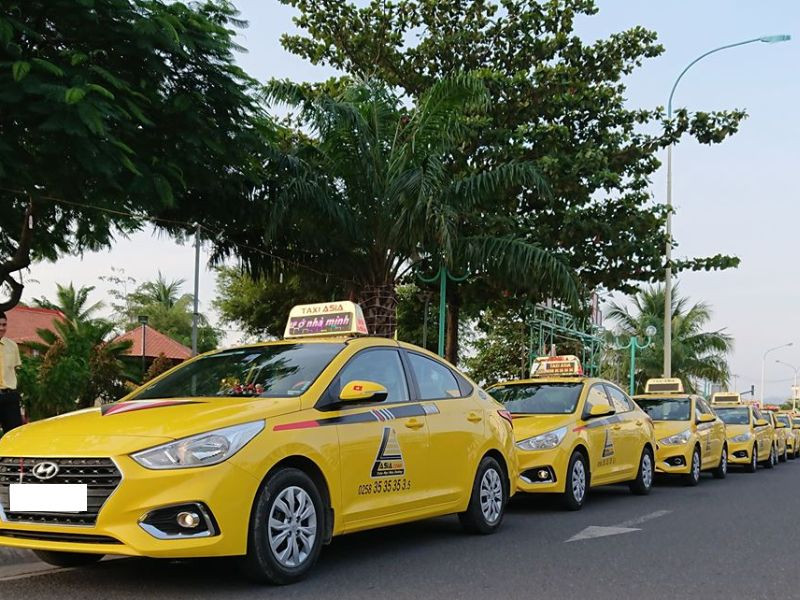 Hàng loạt xe taxi Asia Ninh Thuận đời mới, luôn sạch sẽ và tiện nghi.