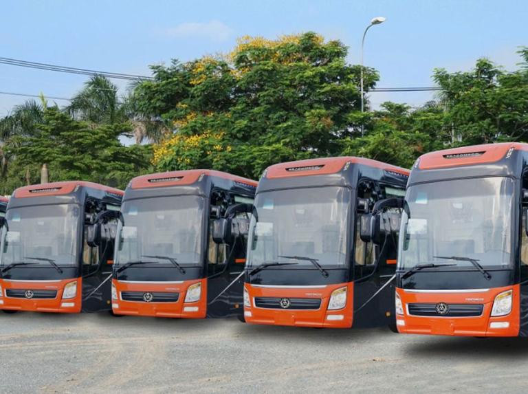 Hàng ngàn lượt xe ra vào bến xe Lạng Sơn mỗi ngày