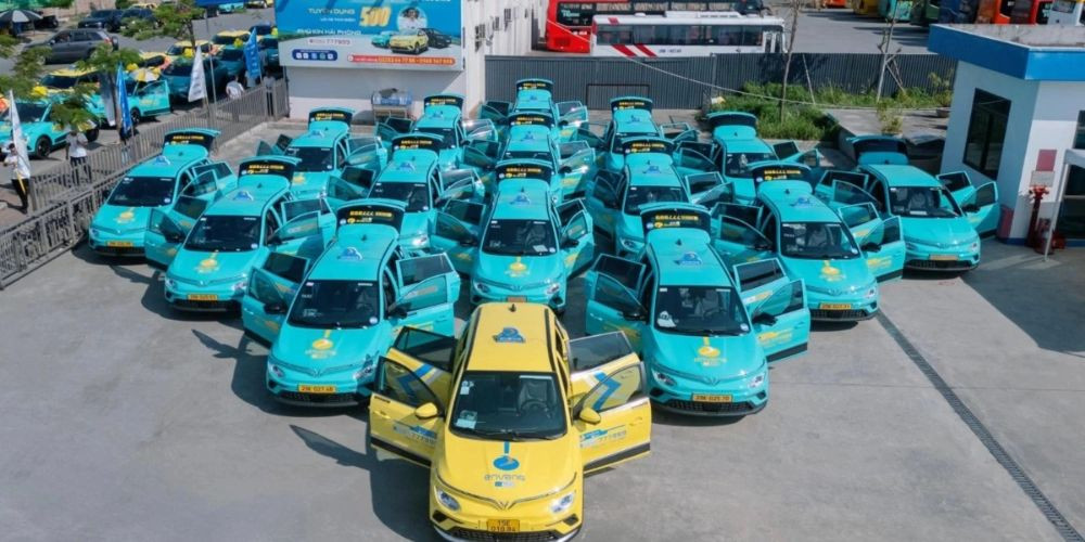 Hãng taxi Én Vàng là đối tác độc quyền của Xanh SM tại Hải Phòng, mang đến dịch vụ vận chuyển hiện đại