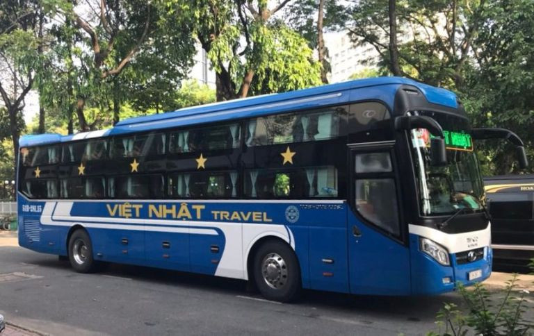 Hãng xe Việt Nhật phục vụ nhiều tuyến đường, bao gồm Đà Lạt Bình Thuận