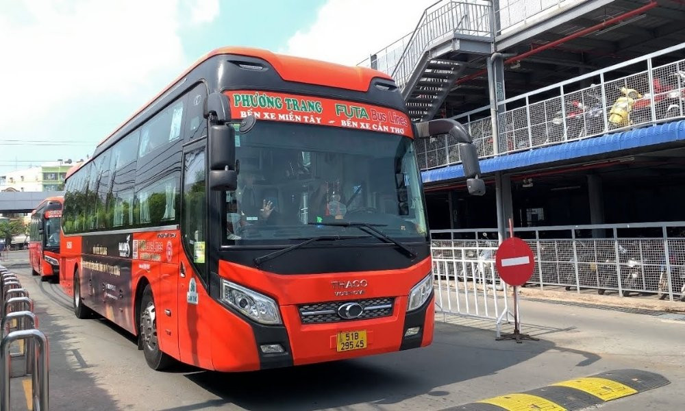 Hành khách có thể đến trực tiếp phòng bán vé của nhà xe Phương Trang để được hỗ trợ đổi và hủy vé theo quy định