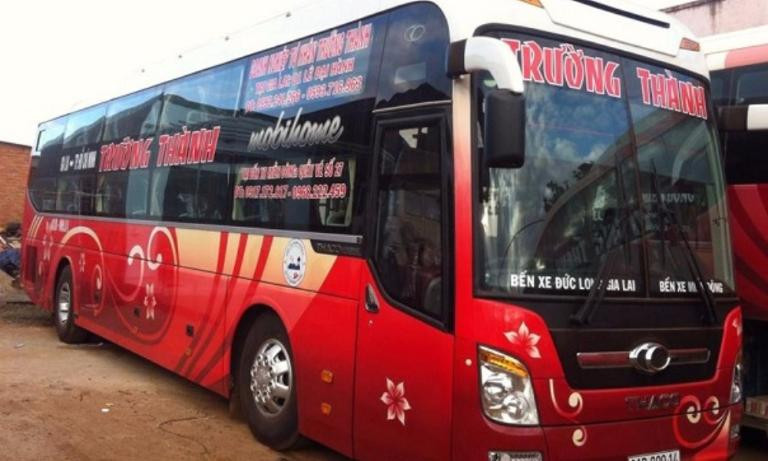 Hành khách đặt vé trực tiếp tại văn phòng Nhà xe Trường Thành